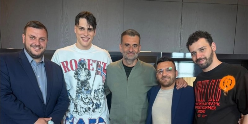 Antonio Decaro premia il talento di Kid Yugi