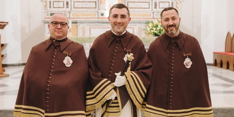 Al centro il priore Nicola Gigante con Donato Scarati e Giuseppe Nico