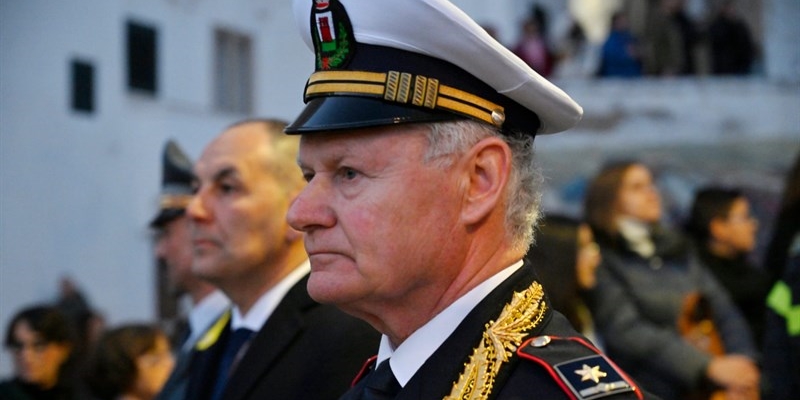 La Polizia locale saluta il suo vice comandante: l'ispettore superiore Loforese va in pensione