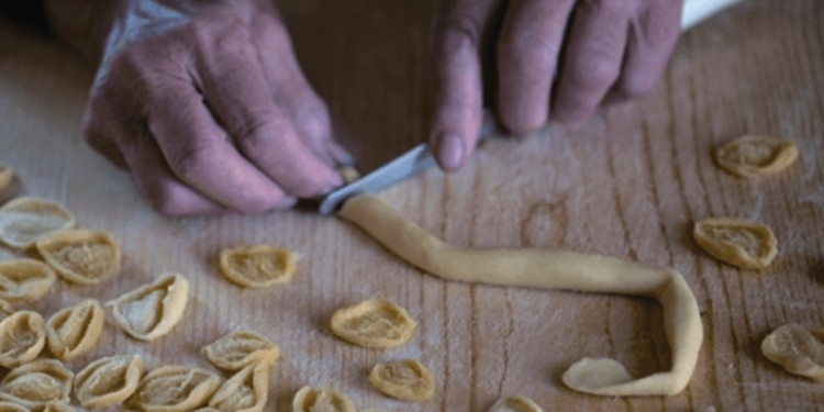"Apulianess Terra delle Gravine": l'educazione alimentare passa dai banchi di scuola
