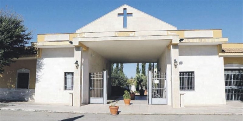 Commemorazione dei defunti, come cambiano sosta, traffico e orari dei cimiteri