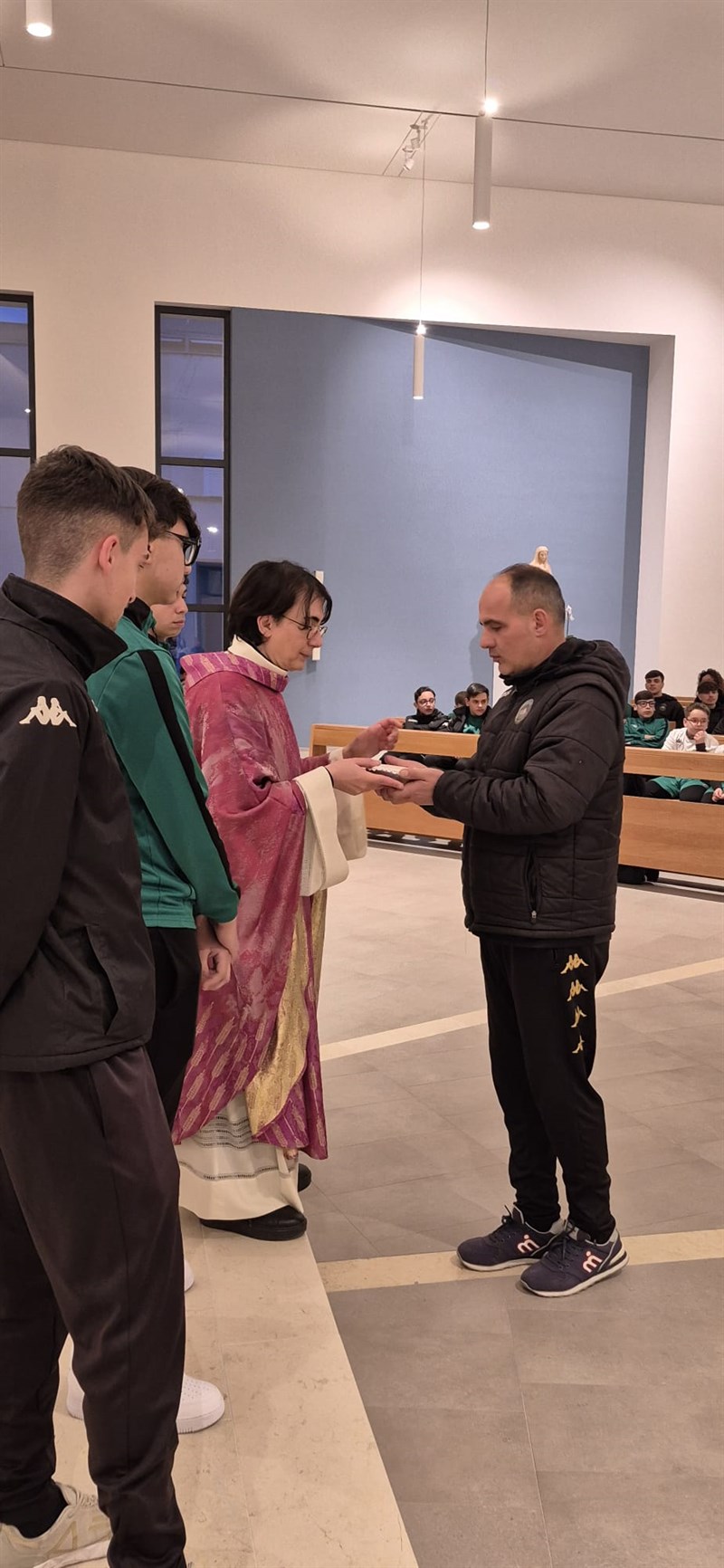 Oltre cento atleti del Pro Massafra al precetto pasquale