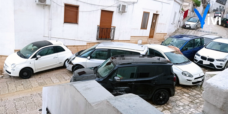 Tamponamento a catena in via Muro: diverse auto coinvolte