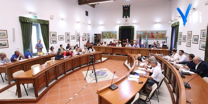 Maggioranza al banco di prova: l'opposizione denuncia anomalie sul bilancio