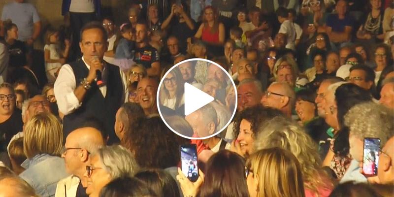 "Stasera con Uccio": risate a crepapelle sotto le stelle di Palagianello