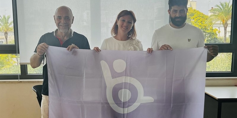 Su Ginosa sventola la "Bandiera Lilla"