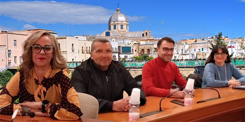 Da sinistra i consiglieri Elena Marzia, Giovanni Quero, Francesca Laghezza e Giuseppe Esposito Da sinistra i consiglieri Elena Marzia, Giovanni Quero, Francesca Laghezza e Giuseppe Esposito
