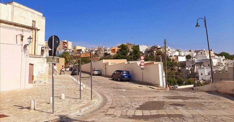 Via La Terra - Massafra Via La Terra - Massafra