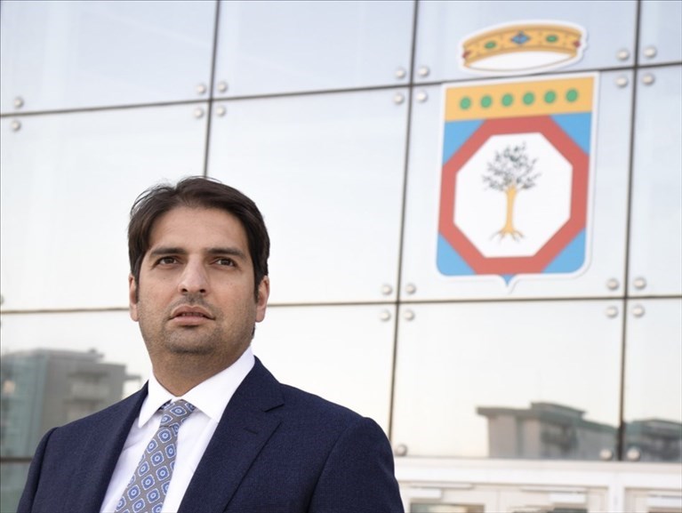 Il capogruppo di CON Emiliano Gianfranco Lopane Il capogruppo di CON Emiliano Gianfranco Lopane