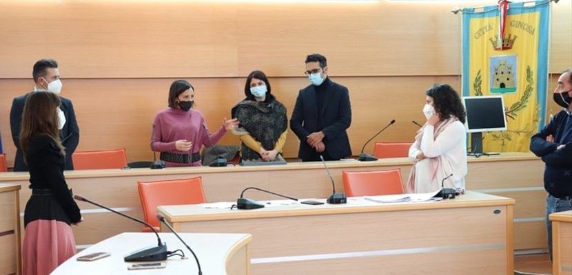 L'assessore regionale Barone a Ginosa: riunione con i membri dell'Ambito 1