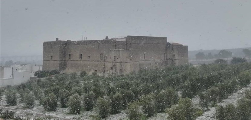 Il castello innevato Il castello innevato