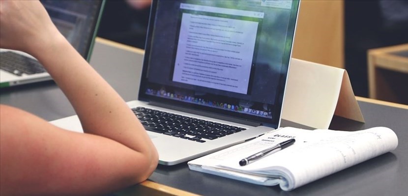 All'istituto "Perrone" di Castellaneta corsi di informatica per adulti