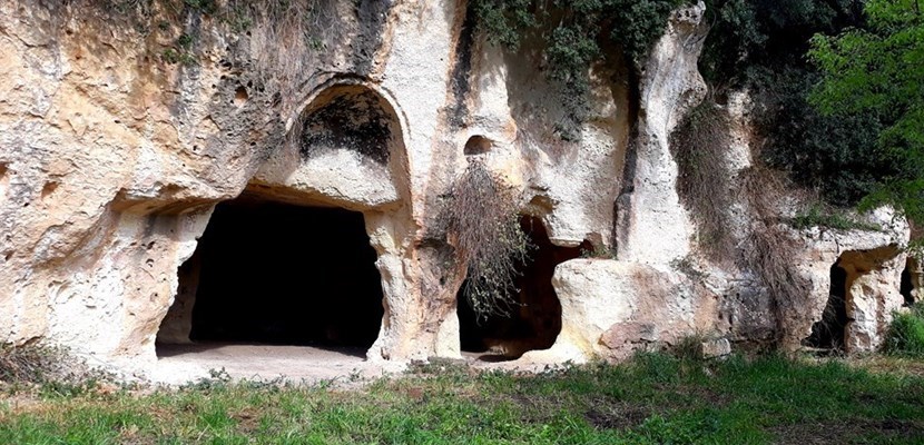 Testimonianze nascoste sulla via di Santa Maria di Costantinopoli
