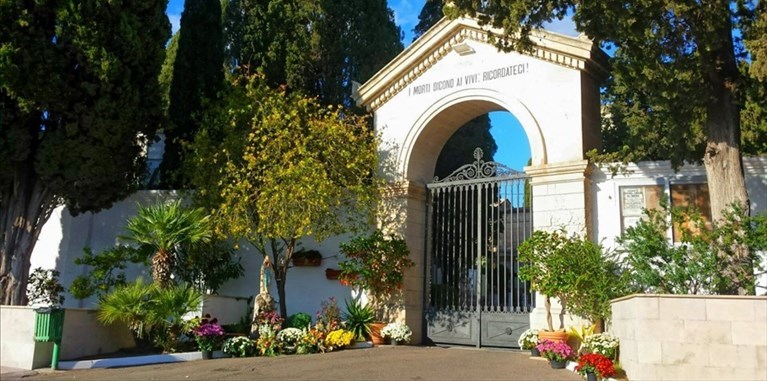 Cimitero di Massafra