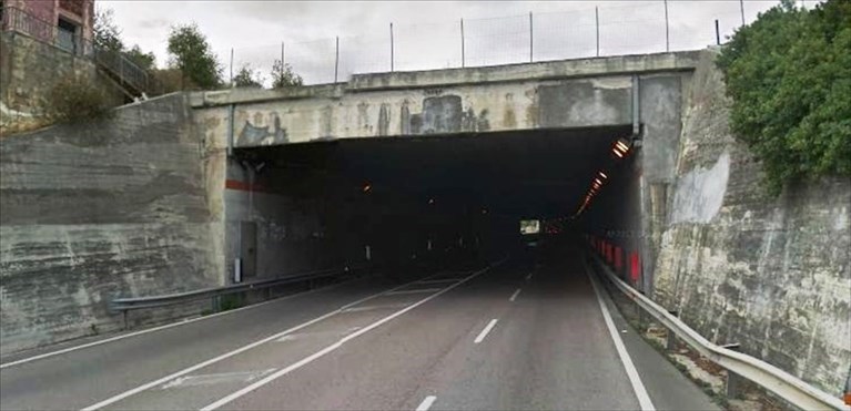 Massafra-Mottola, frontale nella galleria Mauro: un ferito