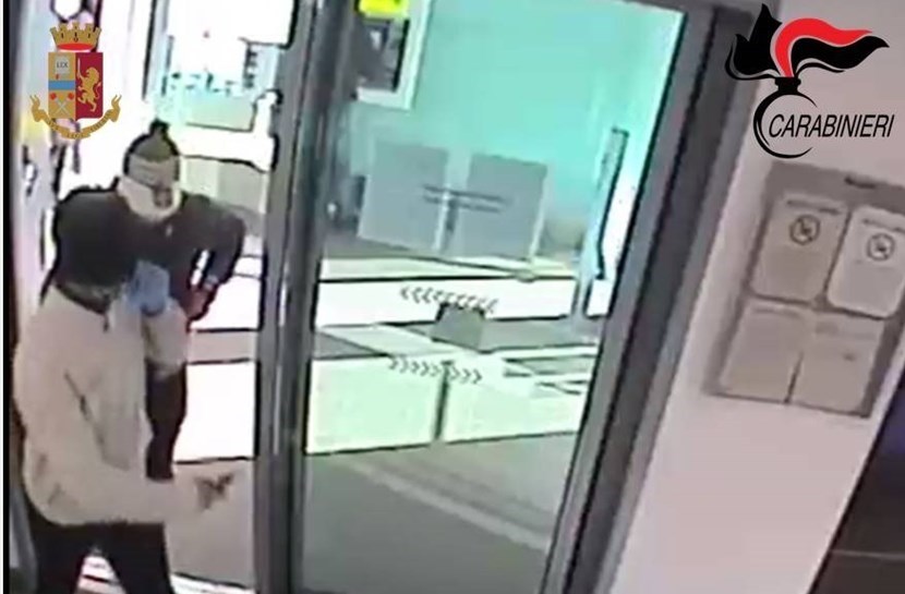 Rapina alle Poste di Ginosa Rapina alle Poste di Ginosa