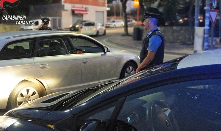 Carabinieri in servizio