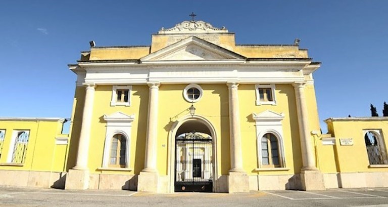 Il cimitero di Castellaneta