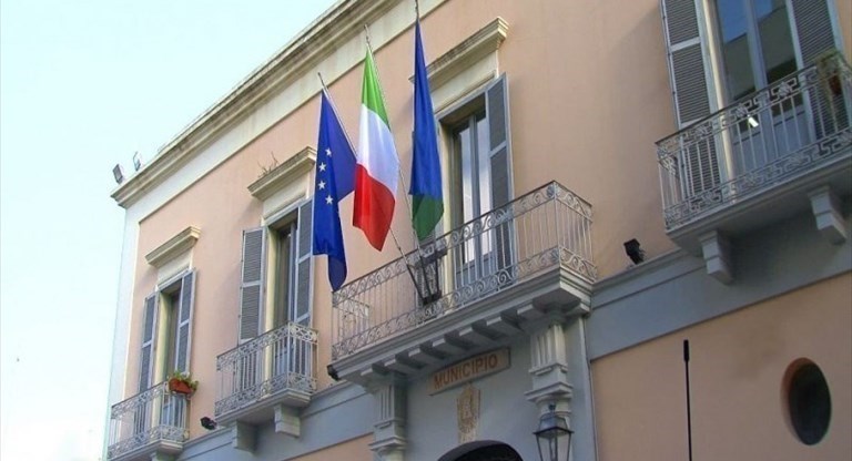 Torna a riunirsi il consiglio comunale di Massafra