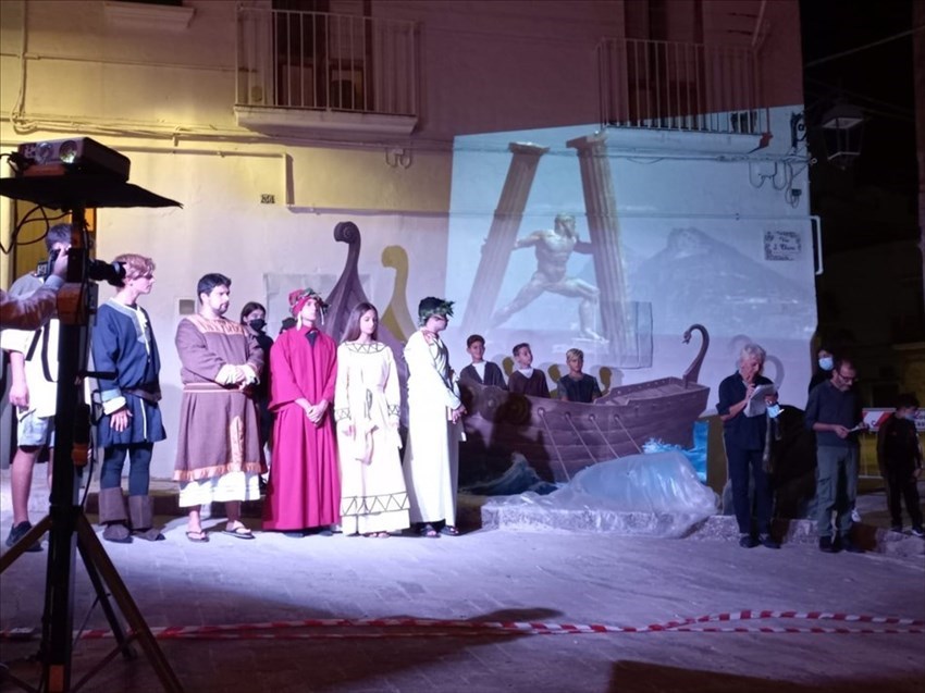 Scenografia di Nicola Curri. Progettazione e regia di Grazia Augelli