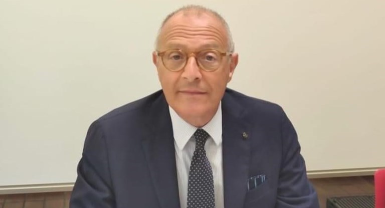 Il dottor Vincenzo Cardellicchio Il dottor Vincenzo Cardellicchio