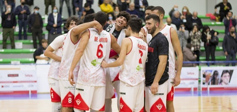 Basket, verso Castellaneta-Bari: oggi a Matera
