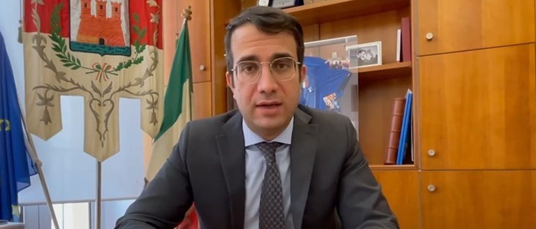 L'opposizione castellanetana contro Gugliotti: «Vergognosa mancanza di trasparenza»