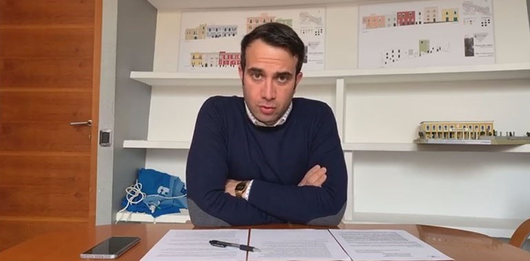 Obbligo di mascherina all'aperto anche a Castellaneta: il punto sui contagi
