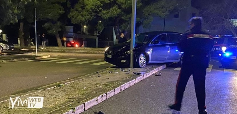 Rubano un’auto a Laterza e si schiantano a Castellaneta: in manette