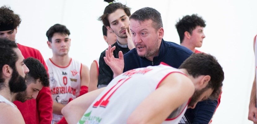 Coach Andrea Polucci Coach Andrea Polucci