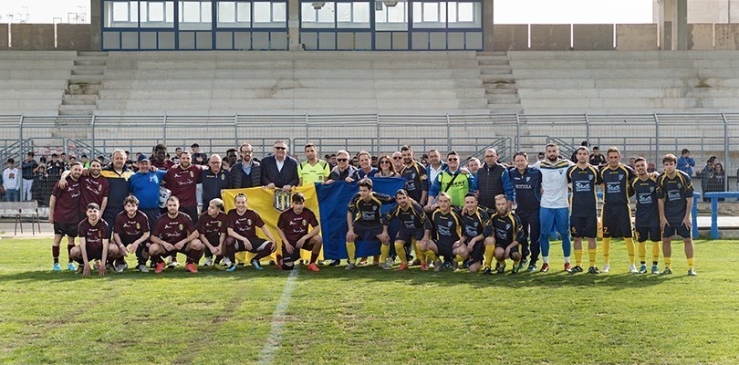 Foto prima del fischio d Foto prima del fischio d