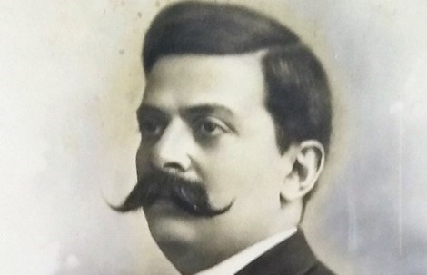 CastStory: De Robertis, il sindaco galantuomo CastStory: De Robertis, il sindaco galantuomo