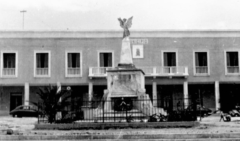 CastStory: Il sogno di una nuova casa comunale CastStory: Il sogno di una nuova casa comunale
