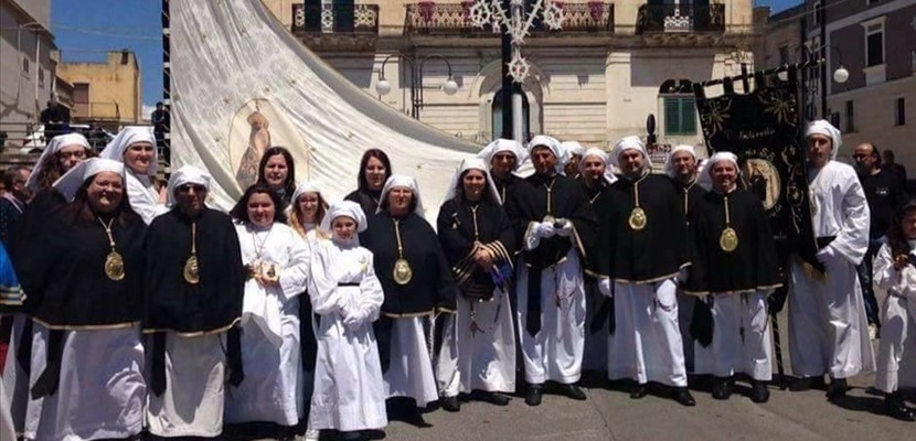 La Confraternita dell La Confraternita dell