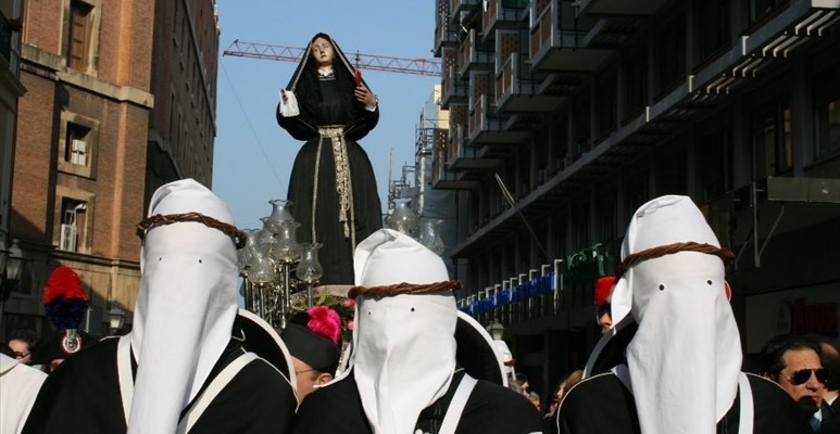 la processione di Taranto la processione di Taranto