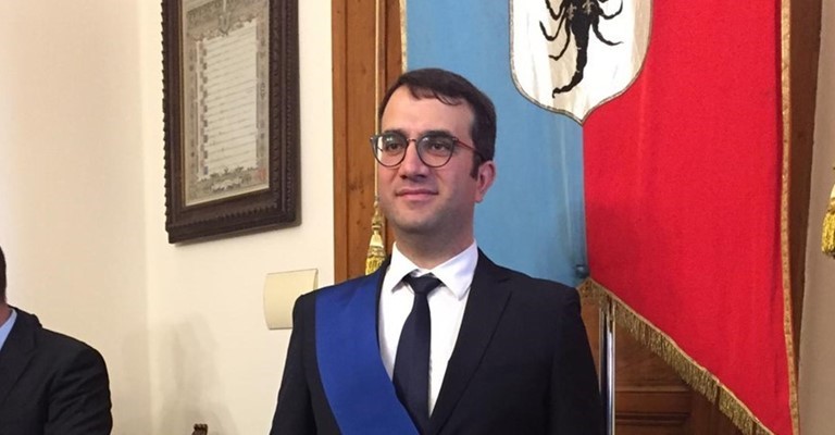 Il presidente ha giurato: ecco Gugliotti, sindaco dei sindaci