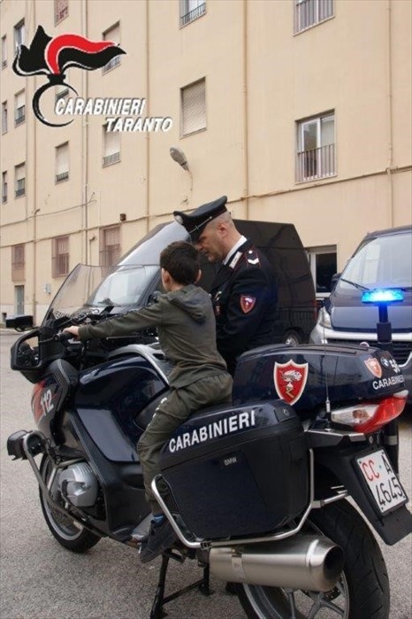 Le scolaresche visitano il Comando Provinciale Carabinieri di Taranto