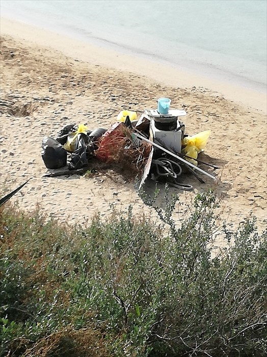 Una domenica "a caccia di rifiuti" per Legambiente Taranto