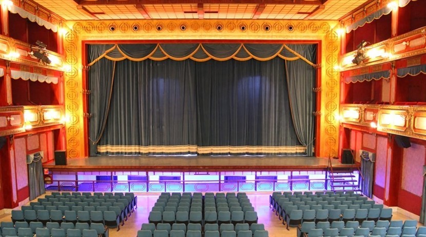 Il teatro Metropolitan di Ginosa