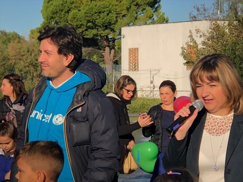 Diritti dell'infanzia con Unicef: grande festa nella scuola Falcone di taranto
