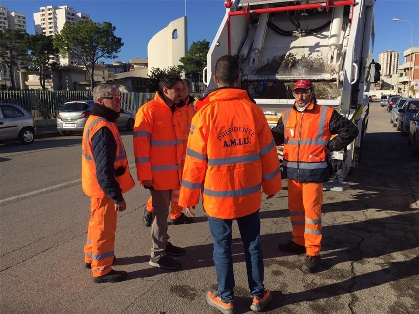 Il presidente Amiu visita l'Autoparco di Taranto