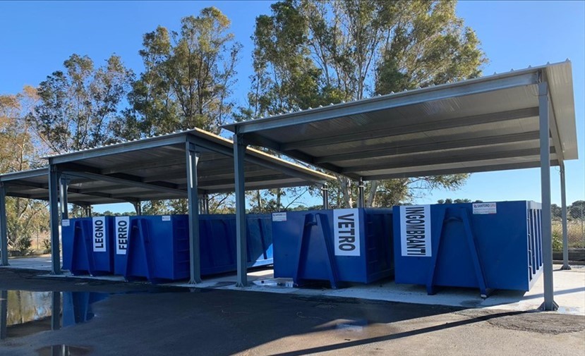 «L'ecocentro di Castellaneta Marina è aperto o chiuso?»