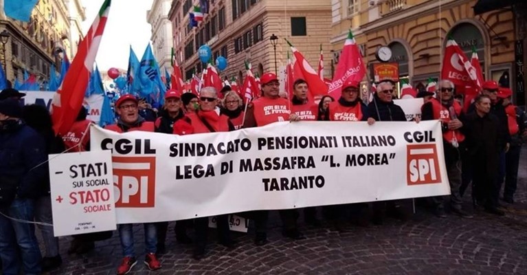 Lo SPI CGIL​ di Massafra a Roma alla manifestazione indetta dai sindacati confederali a Roma