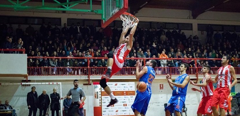 Basket, la Valentino Castellaneta ospita Vieste: un match che vale la stagione