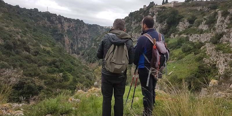 Cammina nella terra delle gravine: a Castellaneta l'evento targato AgC
