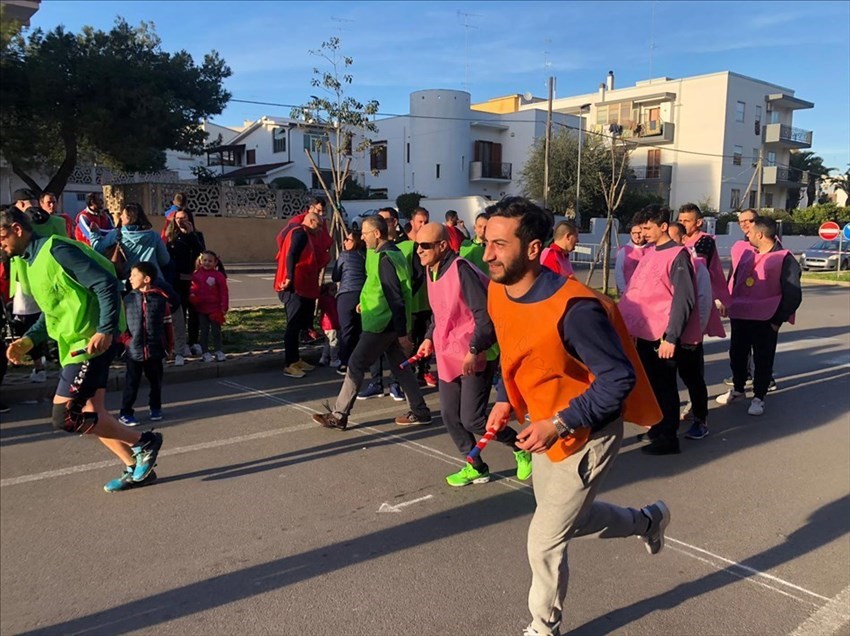 Corri Papà: la colorata manifestazione della scuola Surico di Castellaneta