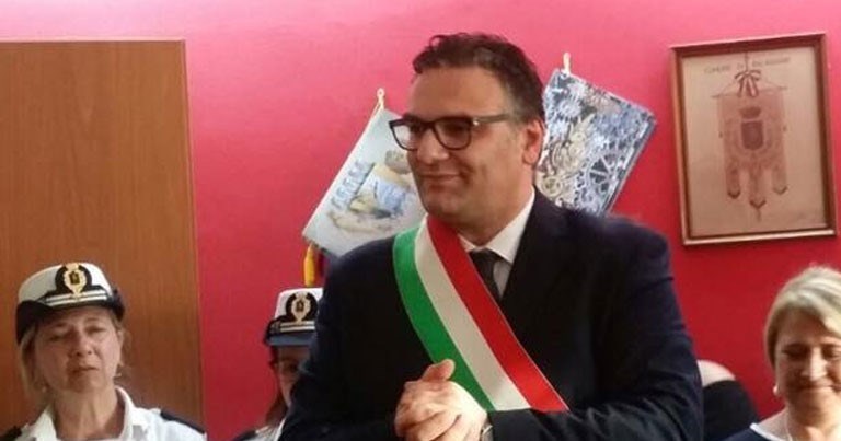 Il sindaco Domizialo Lasigna