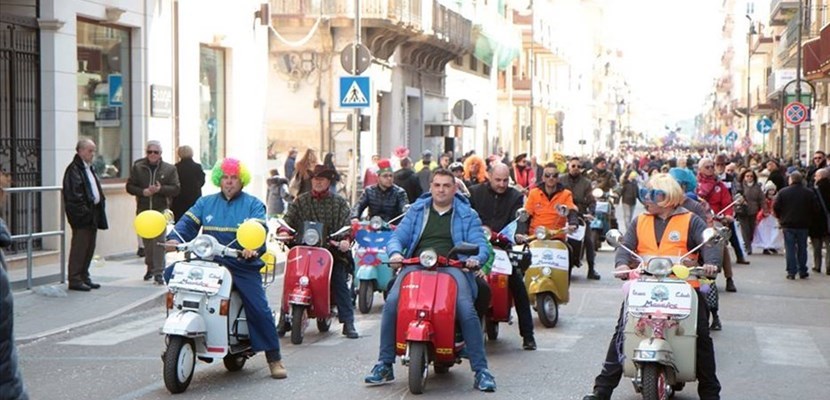 Foto di repertorio "Vespa Club Massafra" - Carnevale di Massafra, Edizione 2019