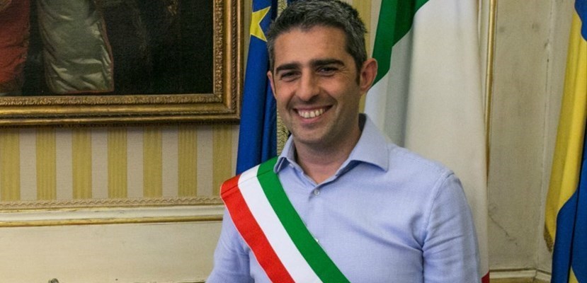 Federico Pizzarotti, sindaco di Parmae, fondatore e presidente di Italia in Comune Federico Pizzarotti, sindaco di Parmae, fondatore e presidente di Italia in Comune