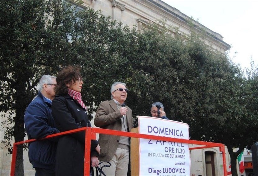 Un comizio di Diego Ludovico Un comizio di Diego Ludovico
